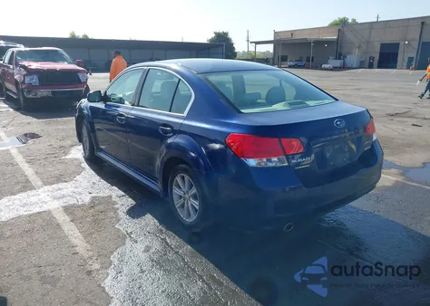 2010 Subaru Legacy 2.5I Premium из США, поврежденный, VIN 4S3BMBE68A3227197